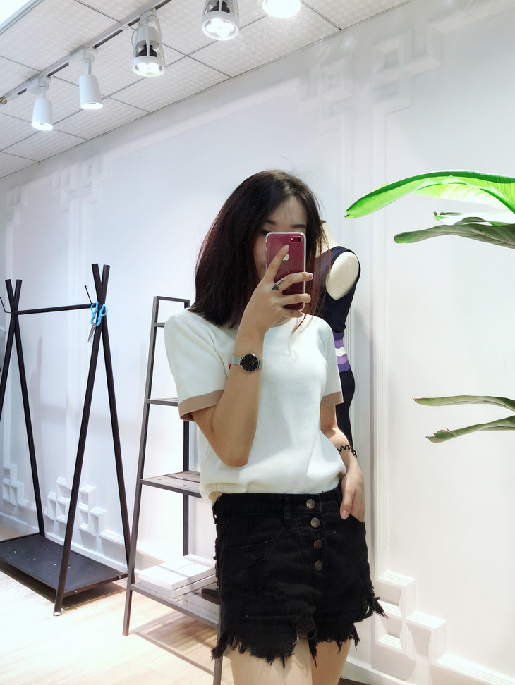 另一位同事155cm,105斤,差不多正好