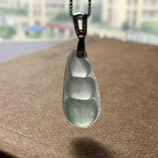 冰种飘阳绿翡翠福豆 商品图9