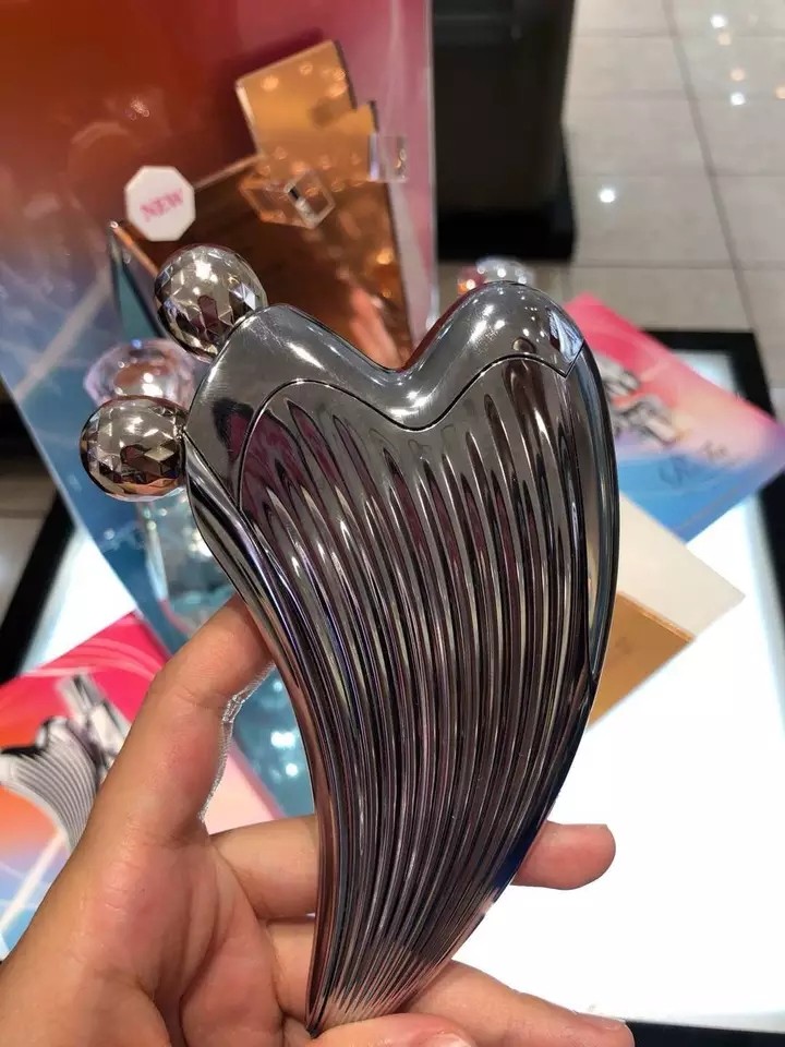 日本专柜采购2018年新款 refa 条纹金属刮痧板微电流 ，带眼部按摩