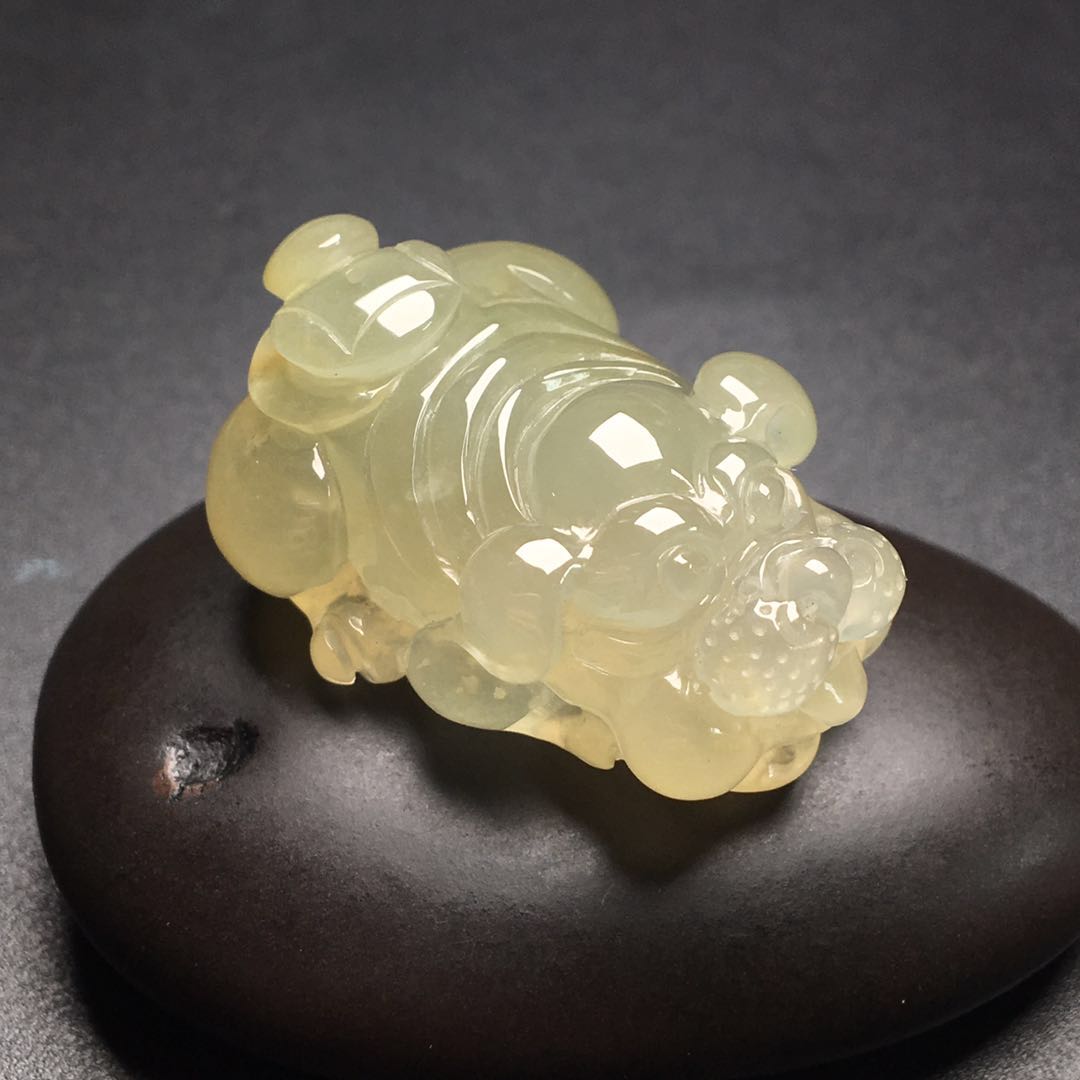 【70287】翡翠冰种黄翡旺财狗