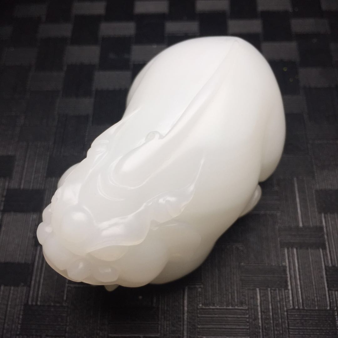 【47727】砗磲貔貅手把件