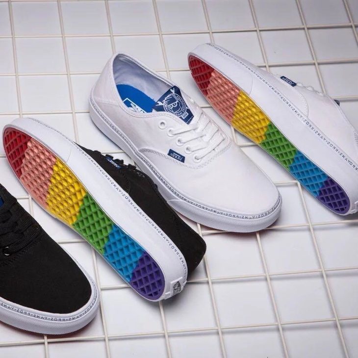 万斯vanssurf和brothersmarshall最新联名款男女鞋彩虹底滑板鞋帆布鞋