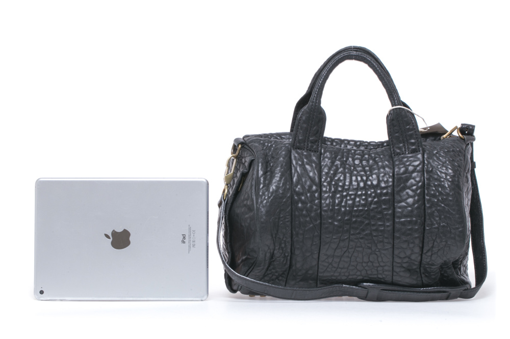 b级 alexander wang 亚历山大·王 rockie 经典黑色铆钉手提袋 带肩带