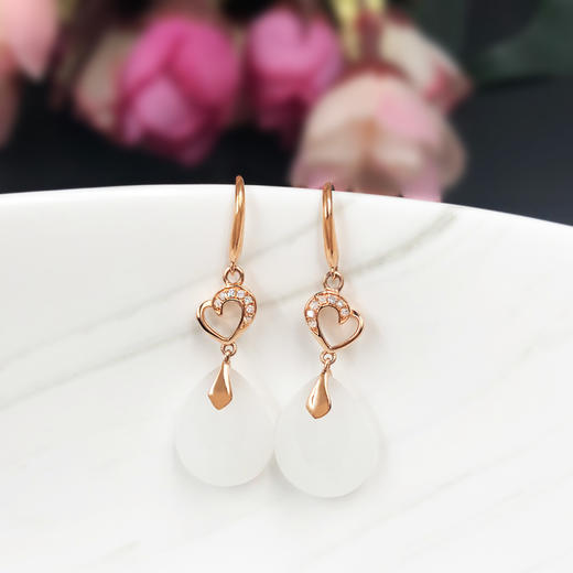 【时尚】18K玫瑰金和田玉（白玉）水滴镶钻耳饰-心心相印 单面水滴2*16mm/总长38mm 商品图0