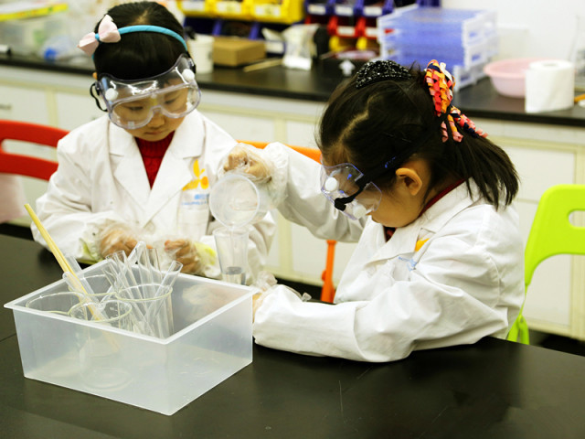 走进科学实验室·探究"生命气体"的奥秘