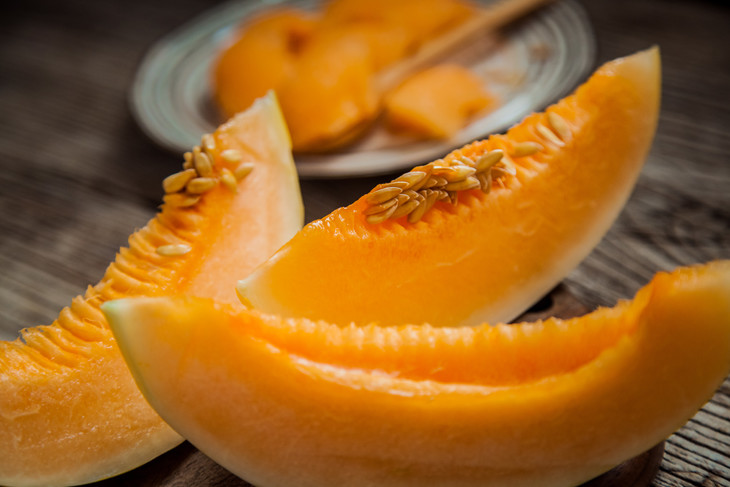 【金红宝蜜瓜】2枚装约7斤 一单二瓜一梭梭 古灵兔邀您联名植树