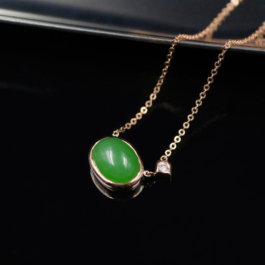 18K玫瑰金和田玉（碧玉）镶钻项链—星辰  苹果绿/10*8mm/链长40+2cm 商品图3