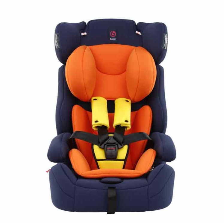 感恩旅行者儿童安全座椅