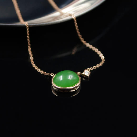 18K玫瑰金和田玉（碧玉）镶钻项链—星辰  苹果绿/10*8mm/链长40+2cm 商品图2