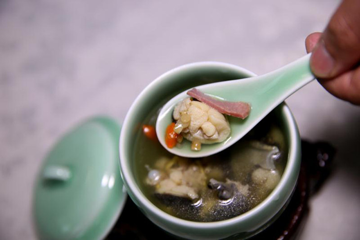 喝了它一夜好梦 温和食补的磐安药膳 酸枣仁/茯苓/百合/桑椹/人参