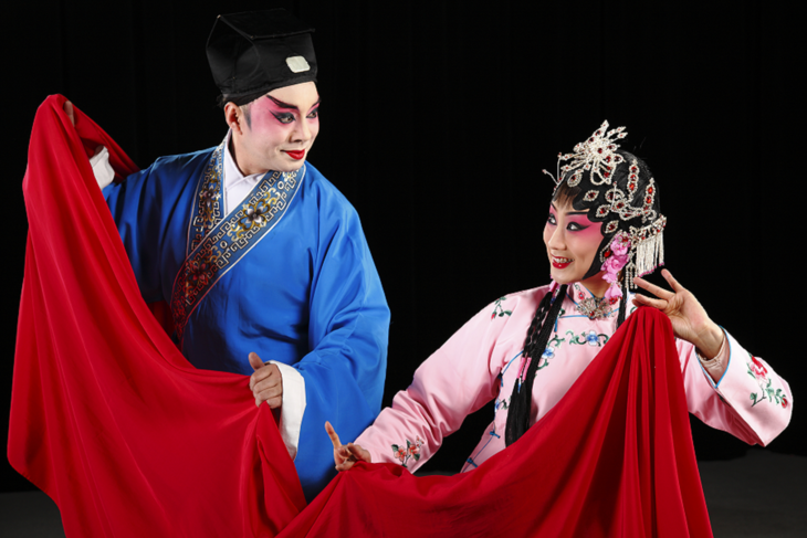 观剧|川剧《马前泼水》