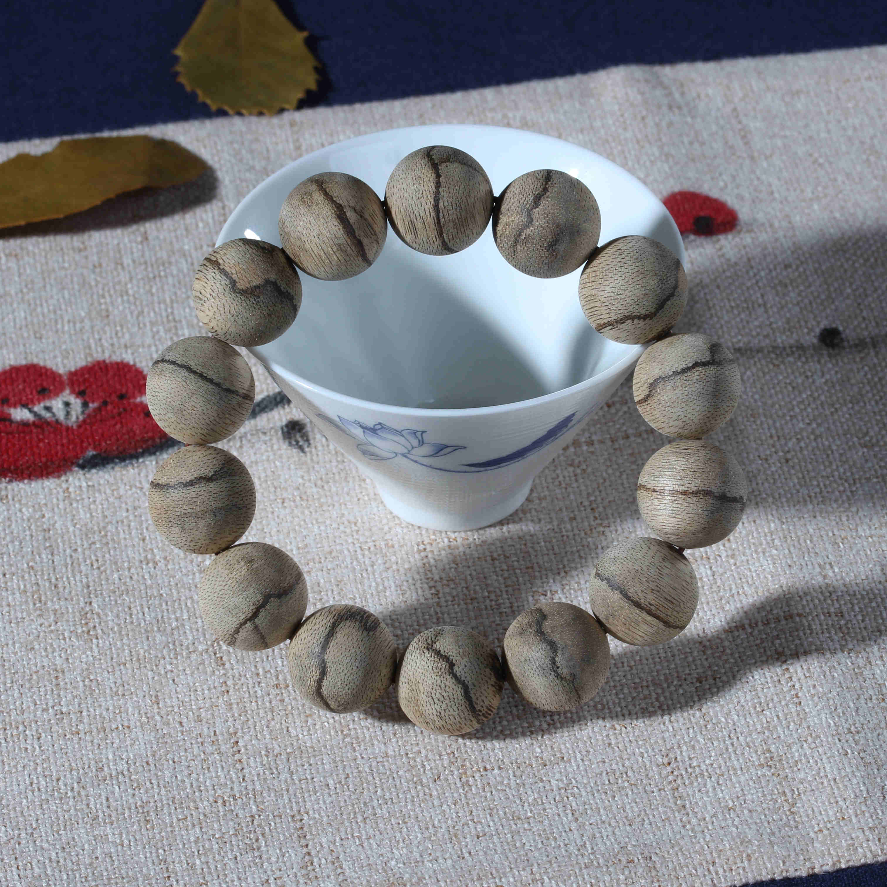 西马沉香手串16mm*14颗20克