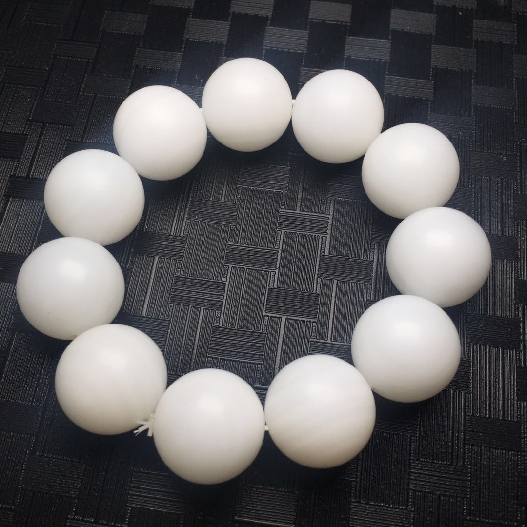 【d48624】砗磲圆珠大手串