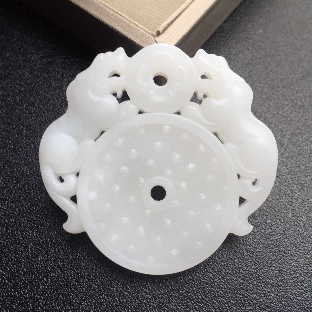 【d48820】砗磲貔貅圆牌挂件