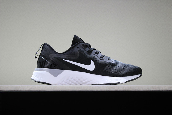 耐克/nike nike odyssey react 瑞娅2代跑鞋系列 黑白底 男女鞋