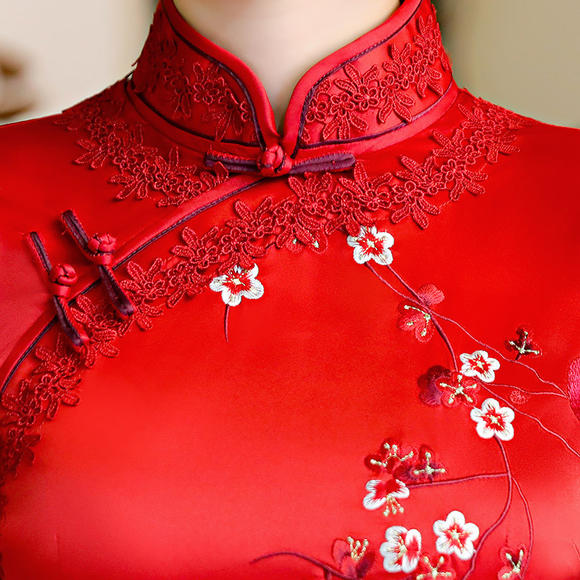 改良修身,高档丝绸刺绣旗袍gr