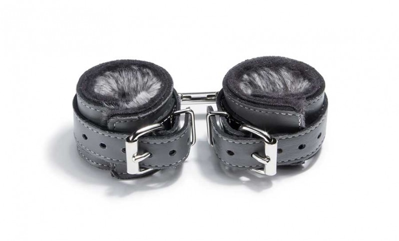 美国进口liberator巴塞罗那手工真皮毛毛足铐脚铐sm调教男女情趣