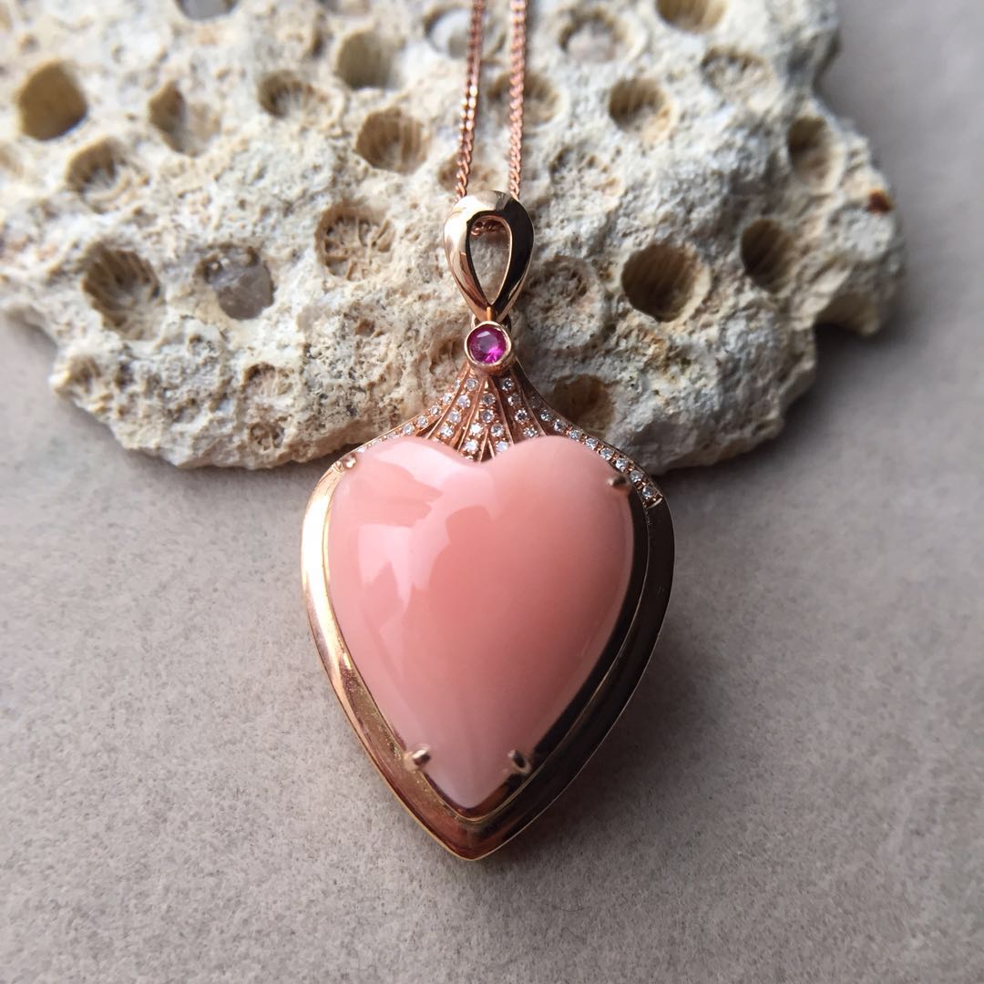 【49264】心形粉珊瑚吊坠