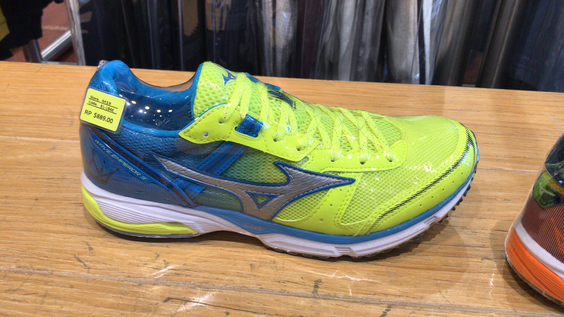 mizuno美津浓皇速顶级竞速跑鞋澳门直邮