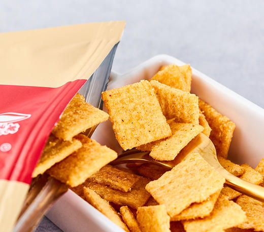 万利小米锅巴(香辣\牛肉味)138g 商品图1