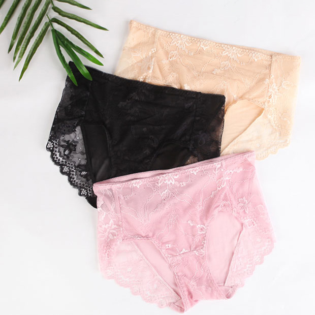 穿起来非常舒适的100%桑蚕丝女士蕾丝内裤