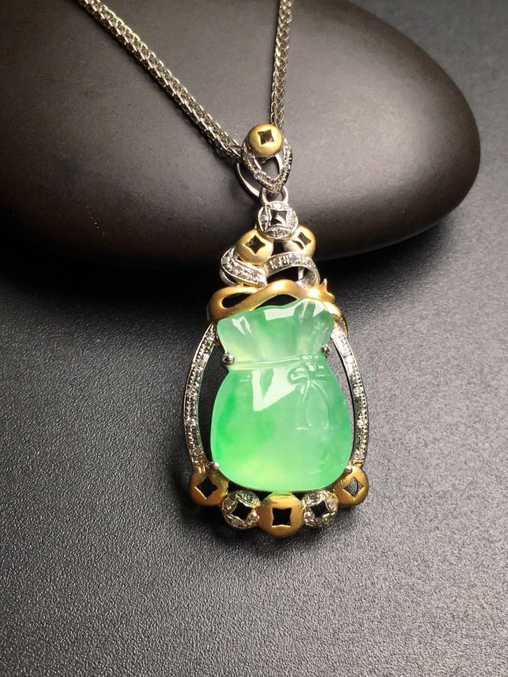 【12278】翡翠高冰飘绿福袋