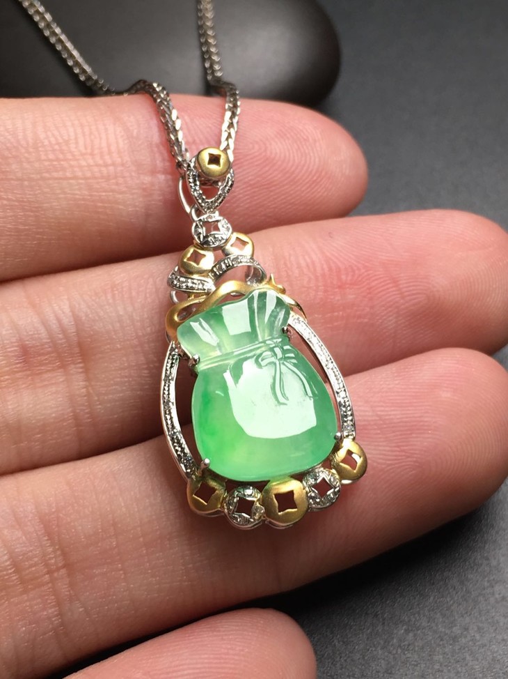 【12278】翡翠高冰飘绿福袋