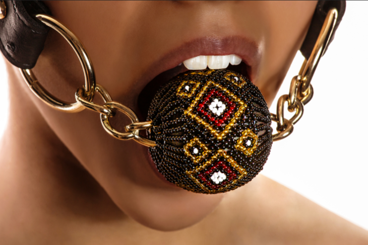 英国shiri zinn 非洲串珠sm钳口球