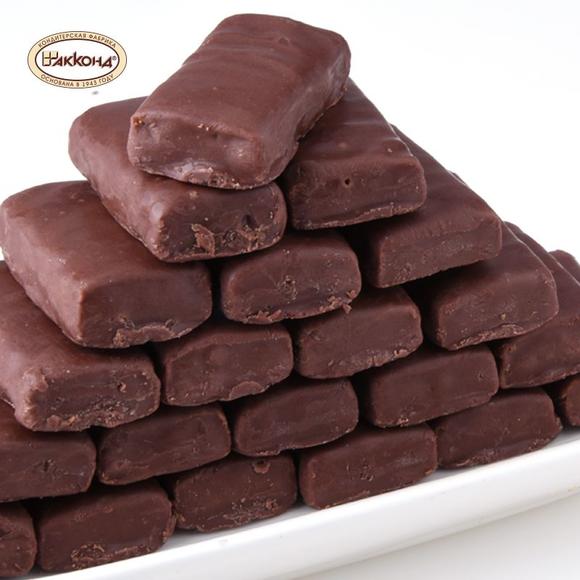 俄罗斯阿孔特牌巧克力红皮糖(花生夹心口味巧