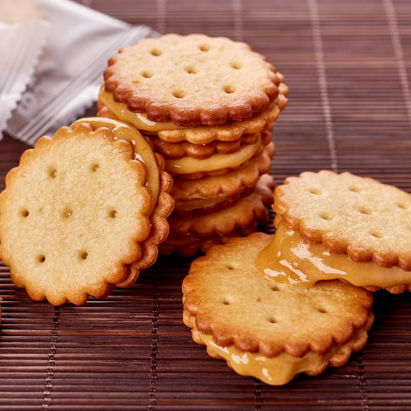 ddung韩国冬己麦芽夹心饼干咸蛋黄黑糖五袋装