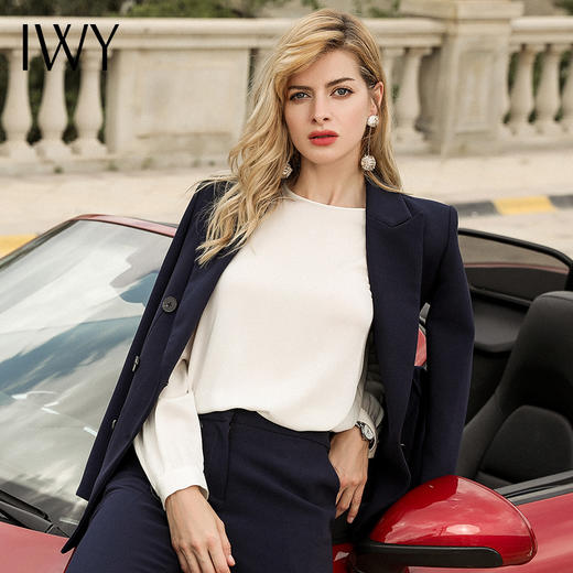 IWY/衬衫设计感小众白色圆领雪纺衫黑色时尚气质喇叭裤OL商务职业套装B8324 商品图4