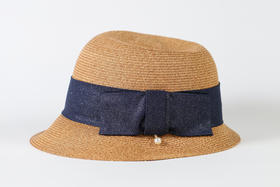 草帽 | 18182104024