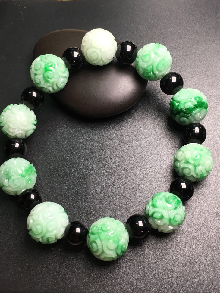 【d12345】翡翠冰糯种飘绿回纹珠手串