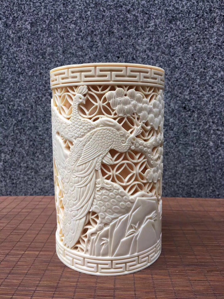 【400071】猛犸象牙大师纯手工作品【富贵延年】笔筒