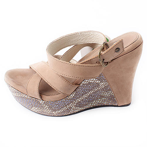 UGG 37.5码真皮坡跟鞋搭扣百搭凉鞋女高跟鞋C33 商品图1