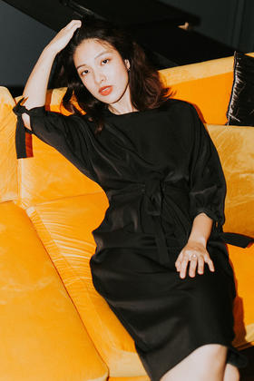 AtelierMissLu / Cecile 黑色飘带束身裙