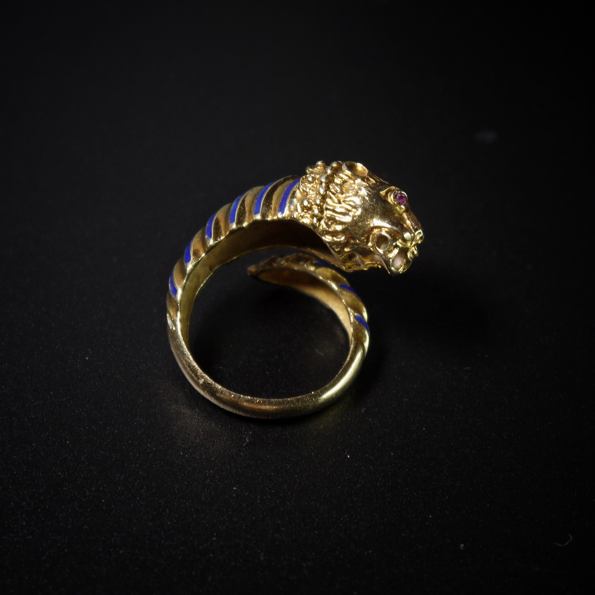 欧洲古董狮头戒指 - 洪艺宁古代珠宝工作室