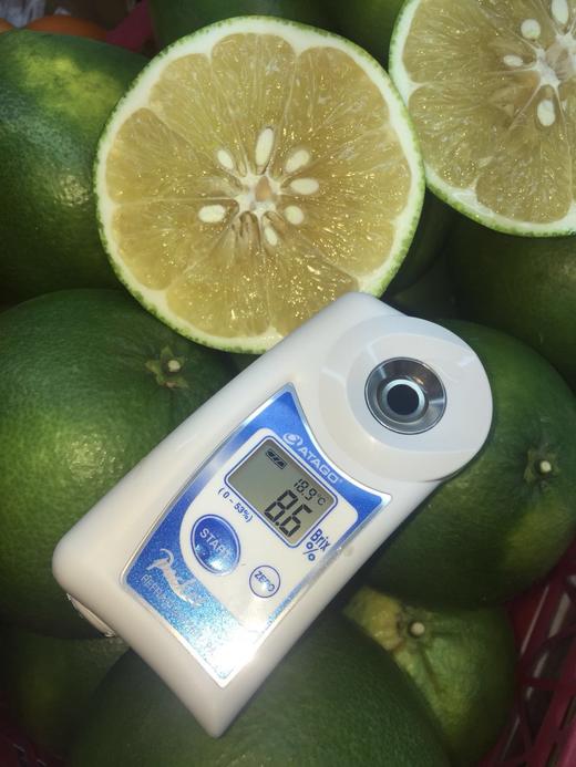 美国青柚  特别提示：本次秒杀商品为次果，表面有黄斑，偏软，但不影响食用，口感不错，拍下后需要一天内到店自提，介意慎拍 商品图1