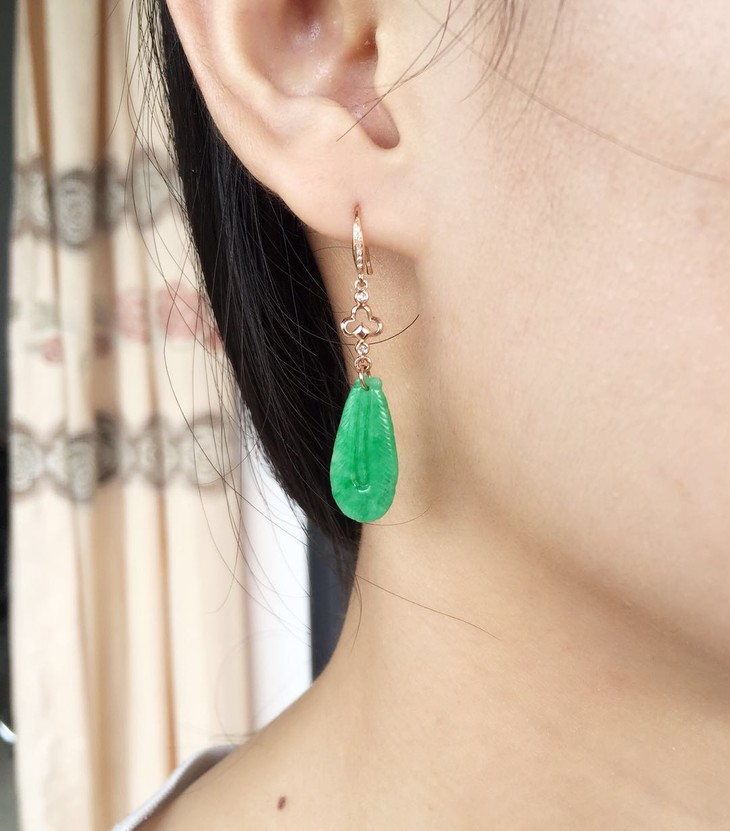 【81736】翡翠糯冰种羽毛耳坠