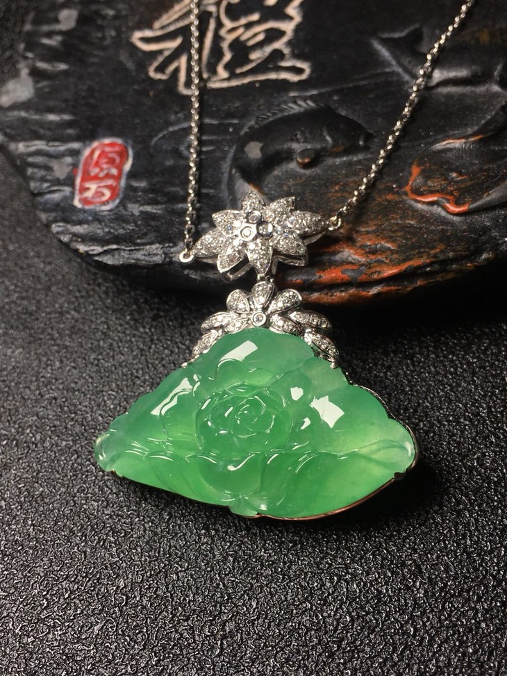 【z2718】翡翠冰种牡丹花吊坠