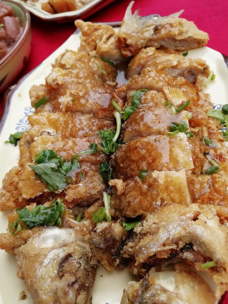 这里大街小巷隐藏的美食数不清,上几期跟过寻梦参加过逢简水乡外拍
