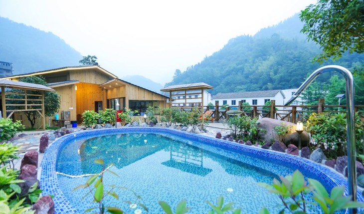 【西岭雪山】热门温泉地隆重来袭~238元=2大1小抢西岭雪山喜心温泉