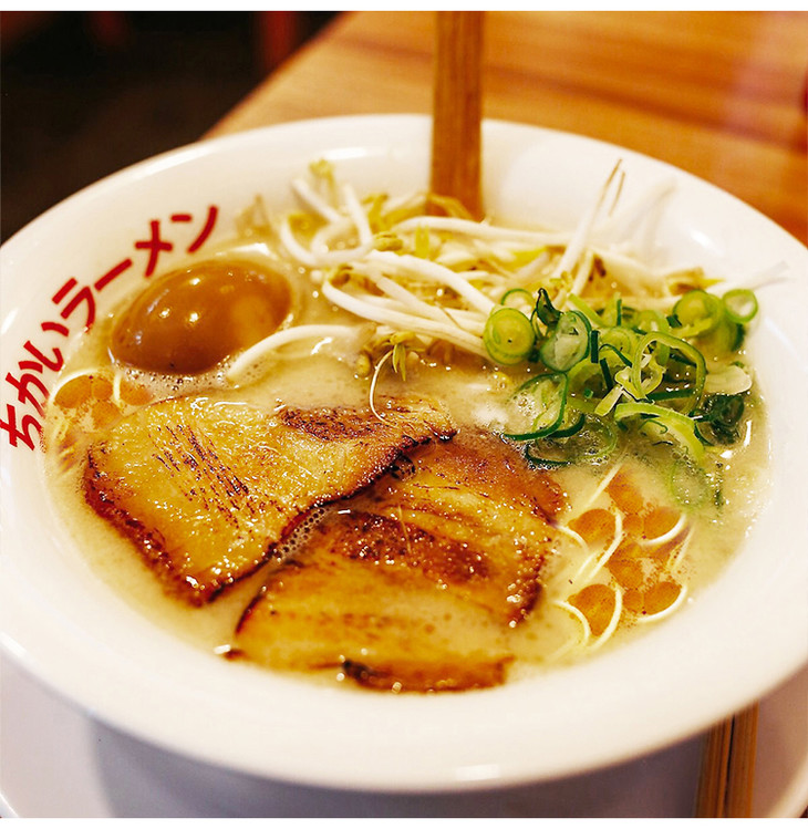 香港进口 日清 出前一丁 棒丁面黑蒜油猪骨汤味即食拉面186g