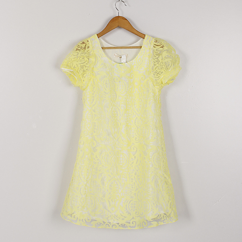 36码亮黄色圆领直筒短袖连衣裙E42