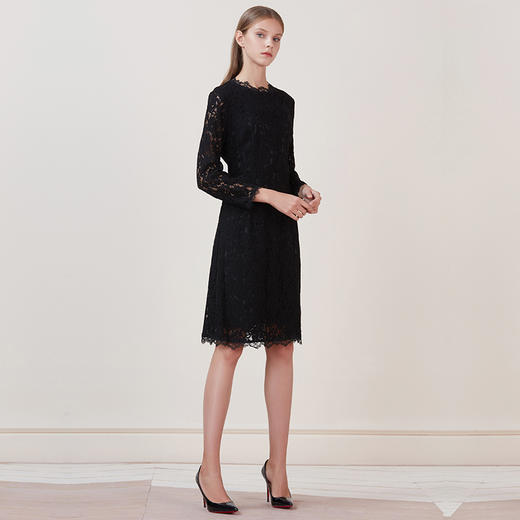 EITIE爱特爱品牌女装秋季时尚修身高腰圆领蕾丝连衣裙5807543 商品图3