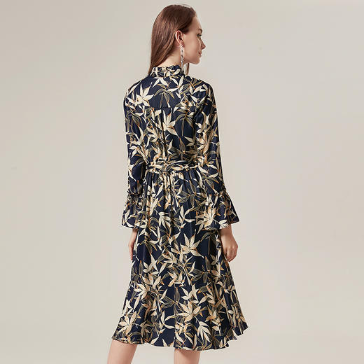 EITIE爱特爱品牌女装修身显瘦喇叭袖立领印花连衣裙中裙5807516 商品图4