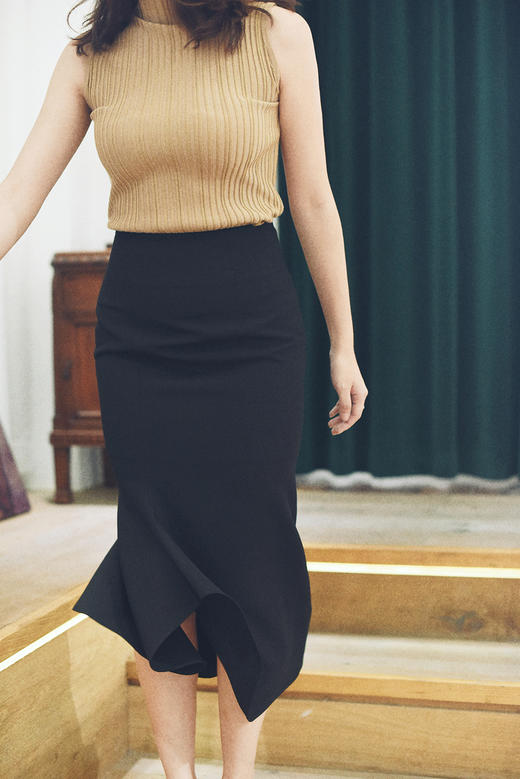 Atelier Miss Lu / Olga-黑色不规则鱼尾半身裙 商品图4