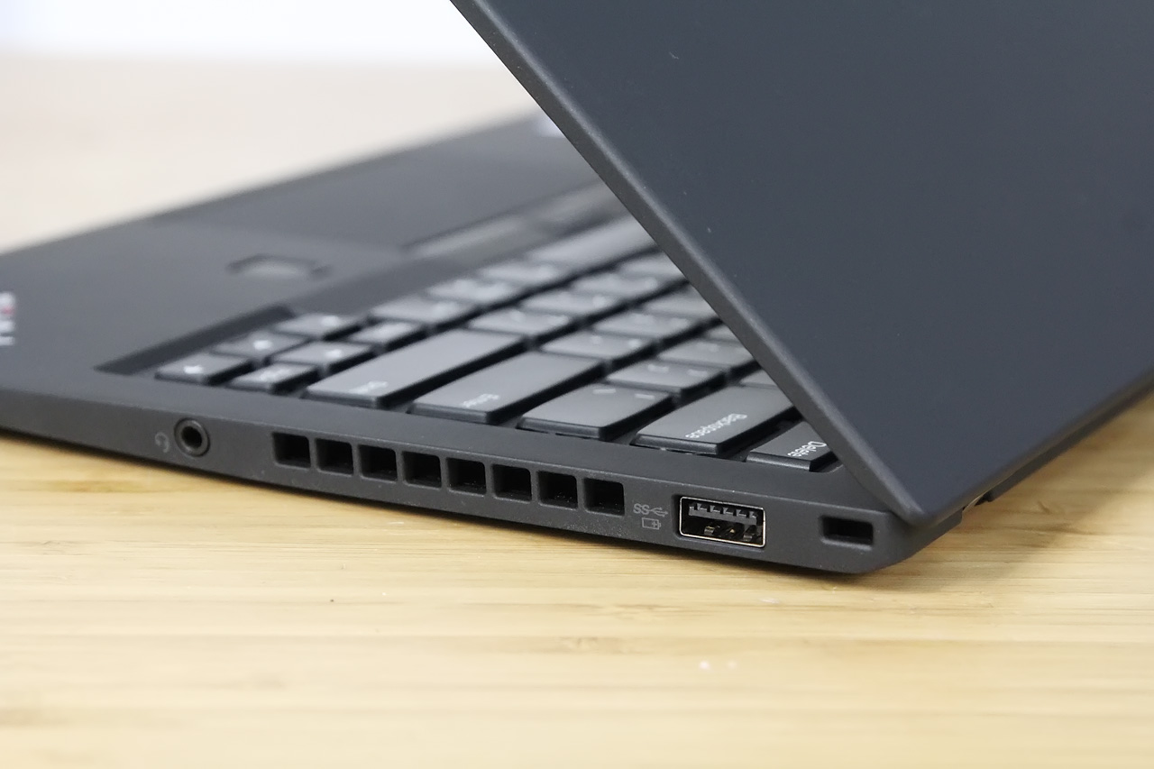 thinkpad x1 carbon 2017款 i7-7600u/16g/512g/ssd pci-e固态/2k显示