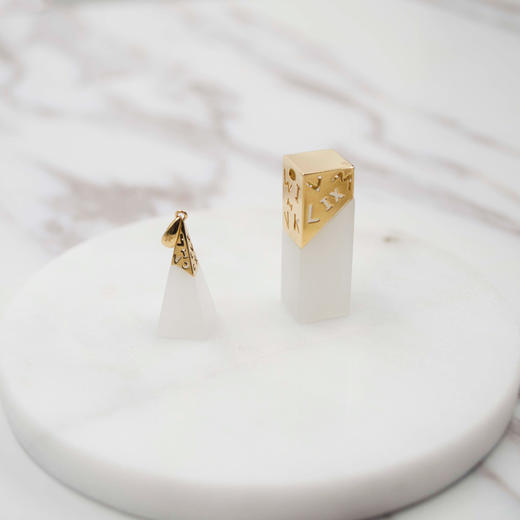 18K黄金和田玉（白玉）挂件--罗马时空 情侣印章吊坠 商品图0