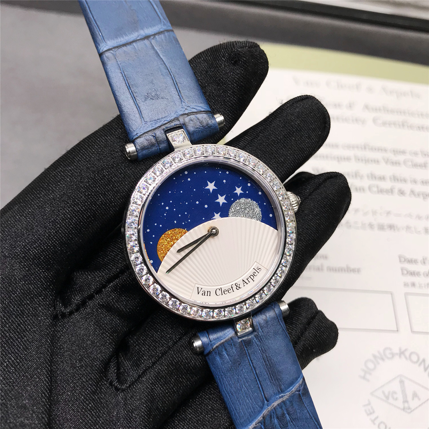 编码vcb00980,梵克雅宝日月星辰手表